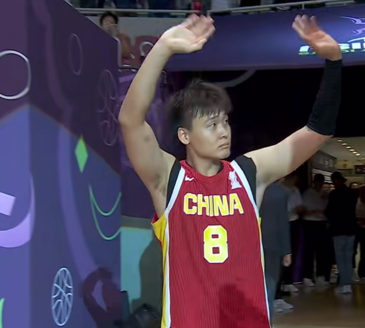 他是从最低, 他依然是球 他是从最低, 他依然是球