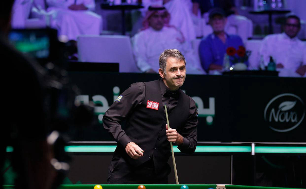 的比赛中, 激烈争夺中, 在与马奎尔 的比赛中, 激烈争夺中, 在与马奎尔