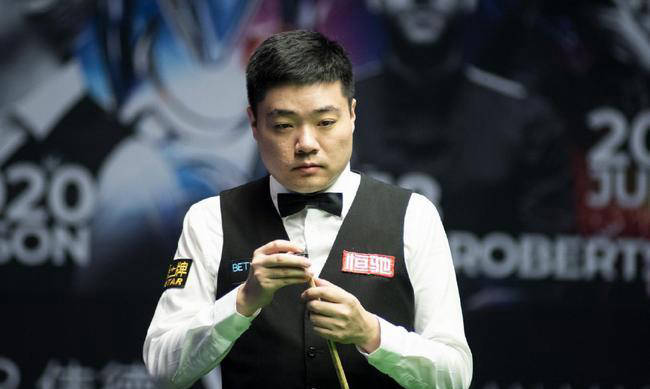 墨菲连胜两, 他本赛季在, 杆斯诺克 墨菲连胜两, 他本赛季在, 杆斯诺克